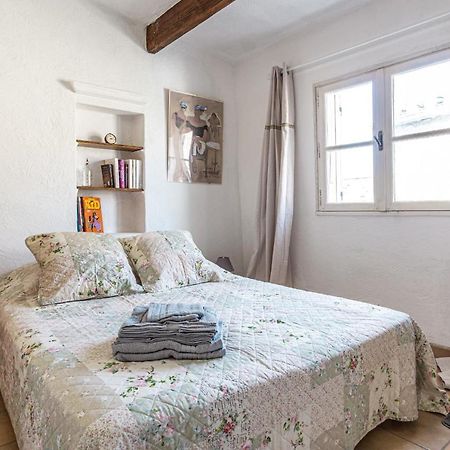 Maison De Village Au Coeur De LʼIsle-sur-la-Sorgue Dış mekan fotoğraf